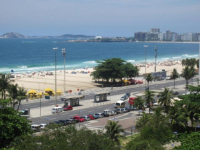 Vista luxuosa para o mar, conforto e privacidade!
